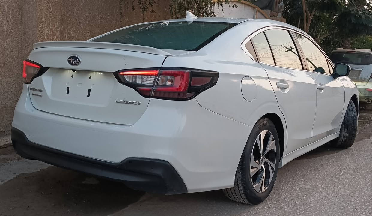 السلام عليكم للبيع سوبارو ليجاسي 22 فول مواصفات لمتد منفيس باسمي ضرر جاملغ خلفي وباب  خلفي السعر 140بيها مجال للتواصل ***********واتساب
***********
