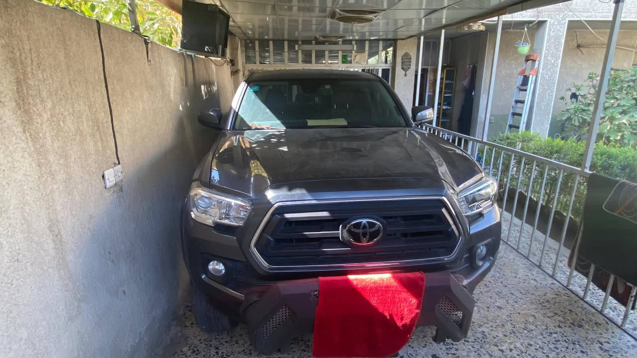 تويوتا تاكوما موديل 2021 

رقم بغداد تحويل مباشر 

مكينه 6 سلندر 

حجم 3.5 كير اوتوماتيك 

شاشة كبيرة مع كامرة خلفية 

كشن كهربائي

رادار

كير مكينه صدر تبريد بلادي

فقط تبديل جامغ يسار

المكان بغداد البلديات

السعر 250

☎️0771 691 3169☎️
