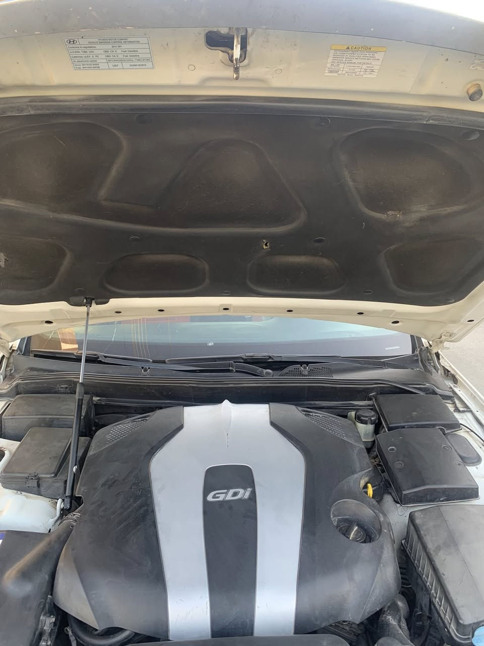 السلام عليكم  نوع  جنيسزز هونداي  فول مواصفات فتحه اشاير بالمري وعند الرجوع قلاب تدفئه تبريد كشن تحكم كمل ستيرن خزن كشن خزن  بصمه ابواب بصمه جنطه بصمه تشغيل  مكان موصل ***********
