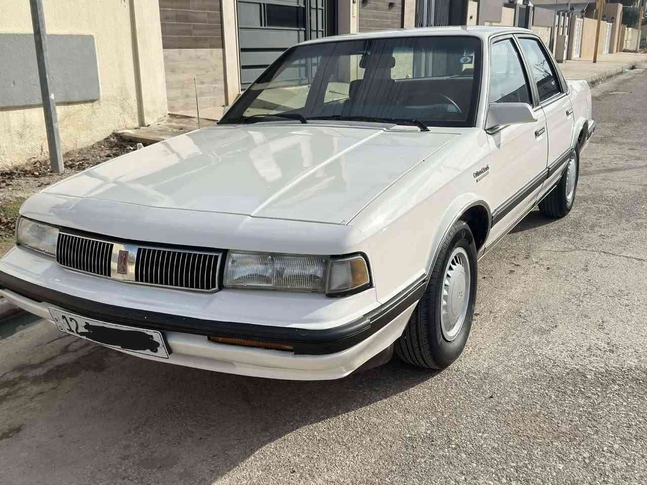 السلام عليكم
السلام عليكم اولدز للبيع
موديل ١٩٩٠
السعر 50 
محرك كير شرط
تخم تايرات جدد
دبلات جدد
وايرمنية كاملة مابيها نقص
شرط بدَون ضرر بدون صبغ بيها بس تشريع بل بوند والسقف
رقم نينوى الجديد مسطرة بسمي مكاني الموصل للتواصل ‭0770 384 2108‬ على الرقم
