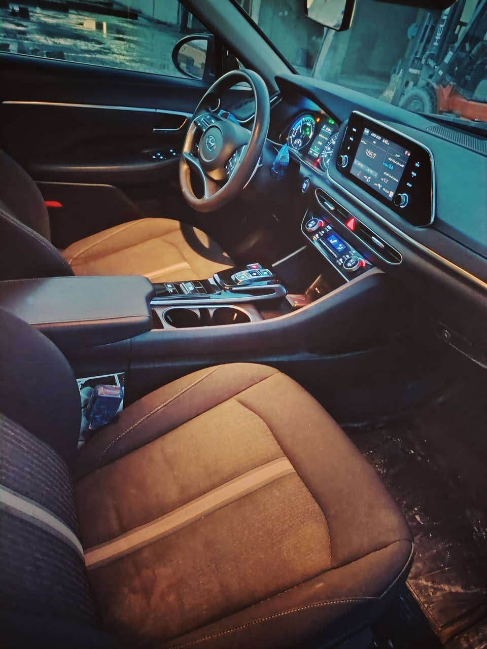 السلام عليكم
سوناته هايبرد موديل 2023 للبيع السعر 160 وبي مجال 
للأستفسار اتصل ع رقم ***********
