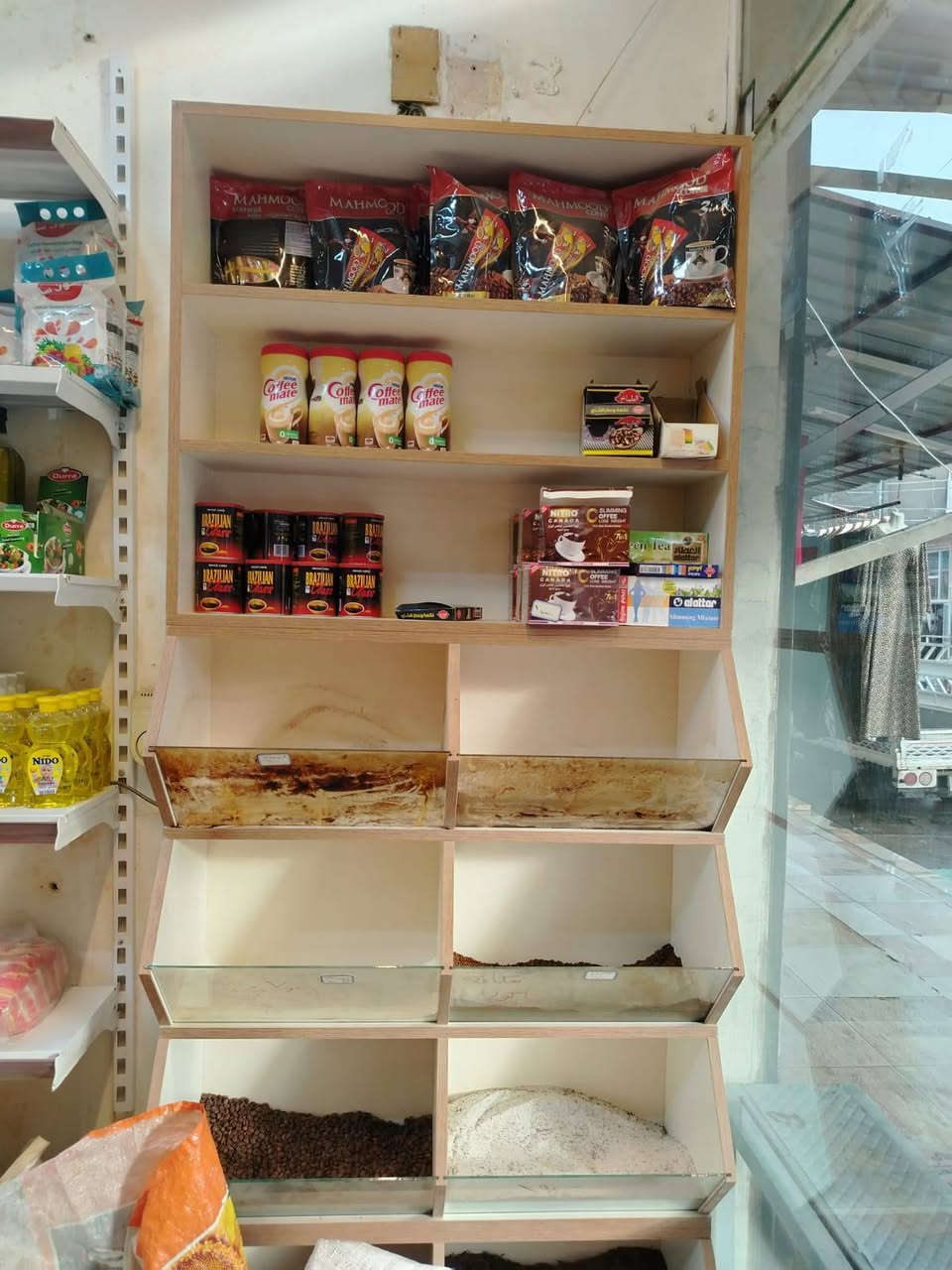 رفوف للبيع مال عطاريه وسواق 6قطع تفصال تركي درجه اولى القطعه الوحده عرضها 90
وارتفاع مترين ونص
الاتصال ع رقم ما متواجد عل فيس  ***********
