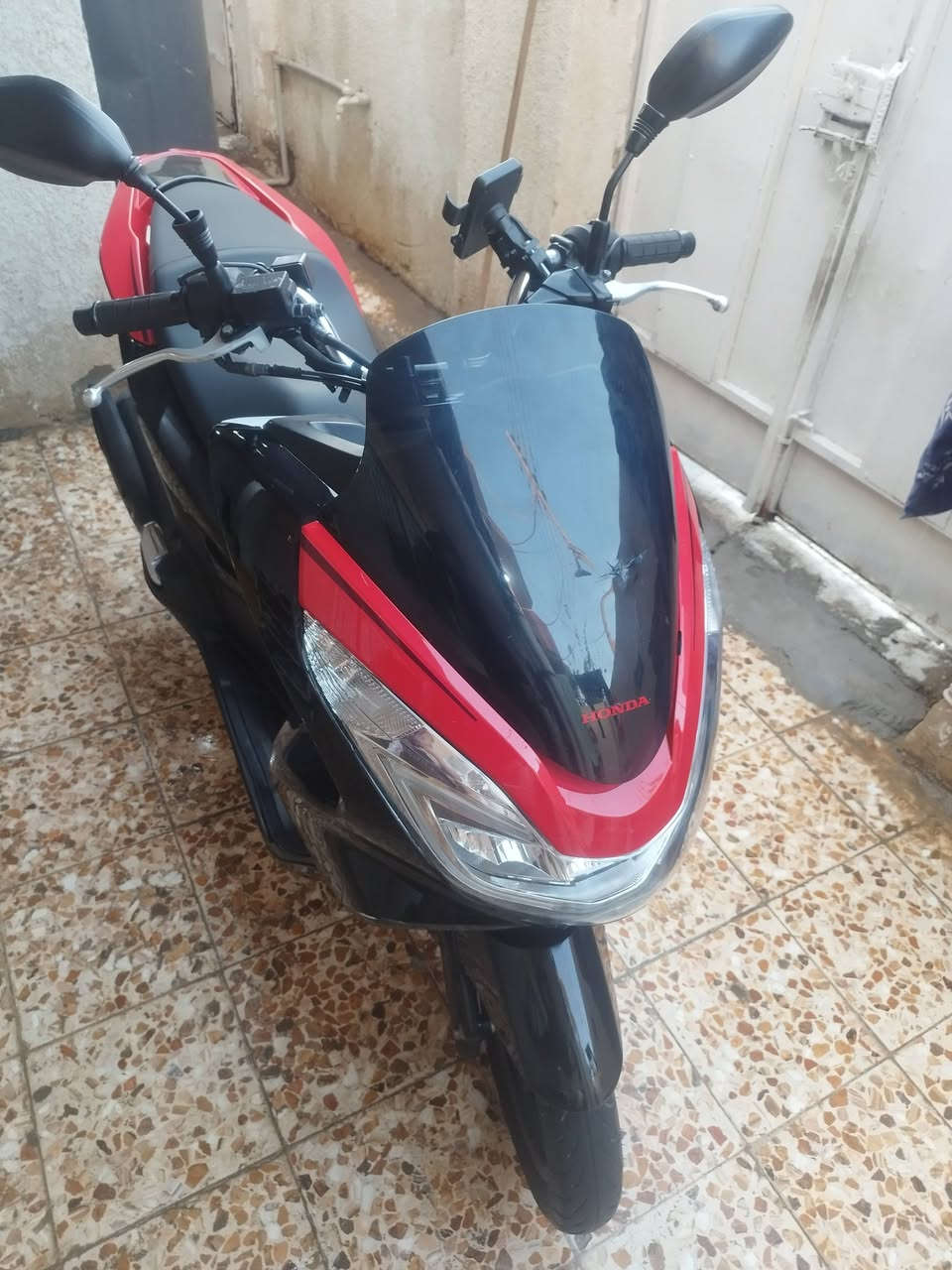 السلام عليكم ✋
دراجه بي سي اكس 150 الجيل الثاني مكفولة ونضيفه ما ماشيه هواي من طلعت من الوكيل وإلى هذا اللحضه استخدام بانزين محسن فقط ودهن درجه أولى مكاني محافظة ميسان أي استفسار اتصال على الرقم ***********
