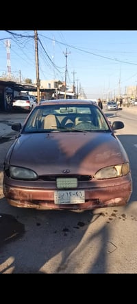 هيونداي اكسنت  مديل 94  سعرها 15$ شرط تحويل والوكالة اقتصادية بالبنزين...