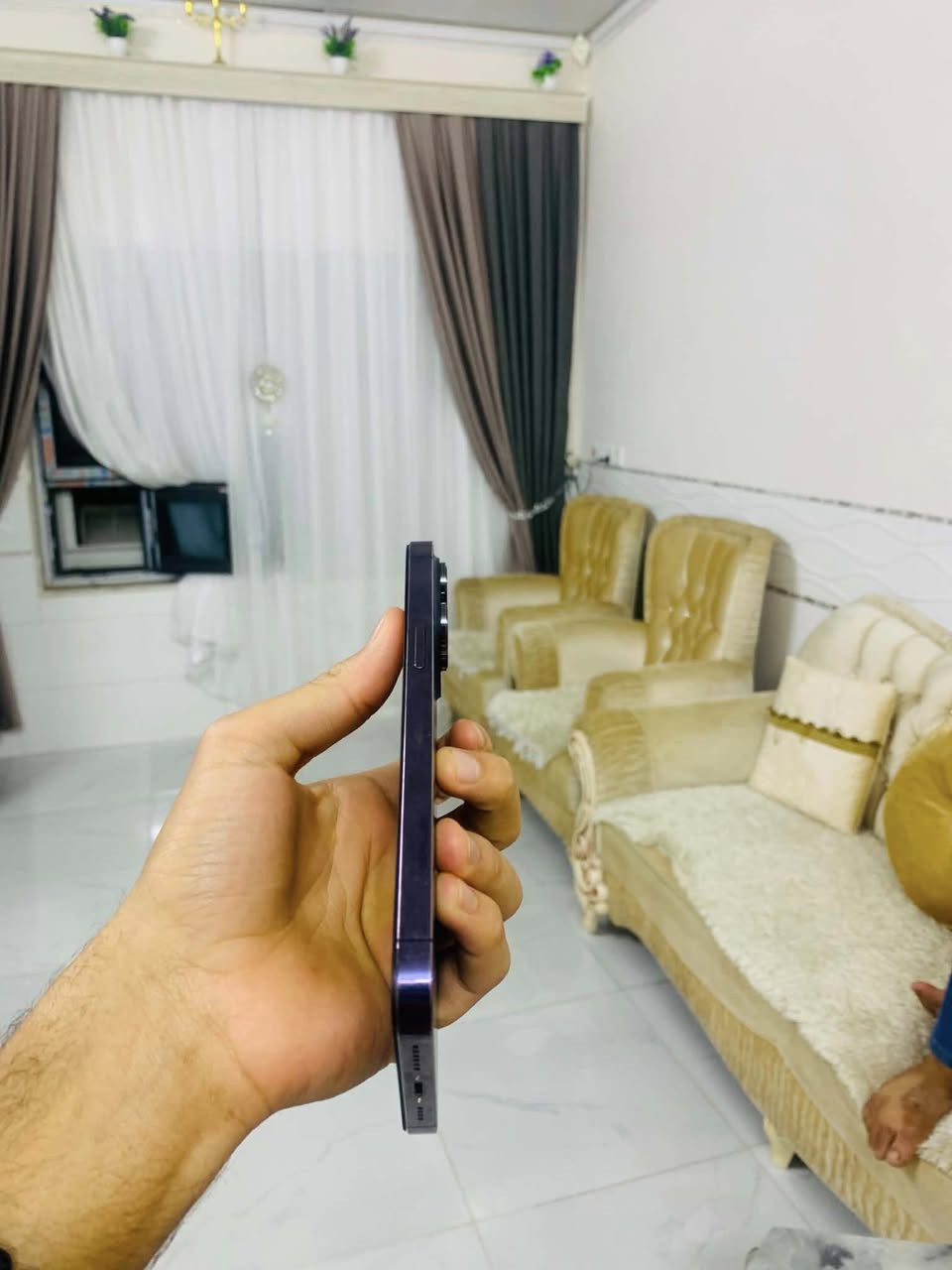 سلام عليكم
آيفون 14برو ماكس 
كيكه 256
كله شرط بس مجرد مبدل شاشه 
السعر 575وبي مجال حك الجيه


**إذا كنت صاحب هذا الإعلان وتريد حذفه لأي سبب، رجاءا أرسل رسالة إلى الدعم الفني**