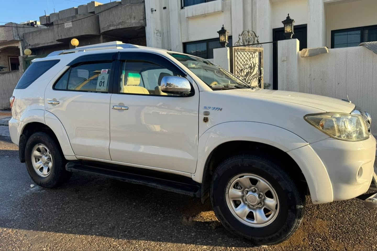 تۆیۆتا فۆرچنەر 2009 مەکیەنە 4 پستۆن 
دەبڵ ئەکسل 
3 ڕیز کوشن 
ڕەقەم و سەنەوی نوێیە 
تحویل و غەرامە بەشەرت 
سەیارەکە زۆر جاهیزە 
هیچ مەسرەفێکی تێدانیە 
بێ بۆیاخ 
تەنها 4 شوێنی ساردی هەیە 

سـعـر : لە کۆمێنت داوابکە ڕاستەوخۆ بۆت دێت 📥 

گێر و مەکیەنەی بەشەرت 
هیچ کێشەیەکی تێدا نییە 

ژمارەی خاوەنەکەی
واتساب
***********
***********
