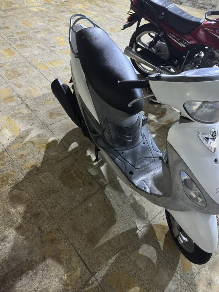 السلام عليكم شباب ماكس للبيع مال رمبه صار سبوع من طالعه من رمبه تقريبا بس صار عندي ضرف ومحتاج دراجه بلاديه ومامفتوحه جيب مصلح وياك  تفحص وجيك ياله تأخذها جديده كلش وحلوه مستعجل علبيعه  سعر 850 مكاني بصره حيانيه شارع القائد رقمي واتساب فقط للتواصل ***********
