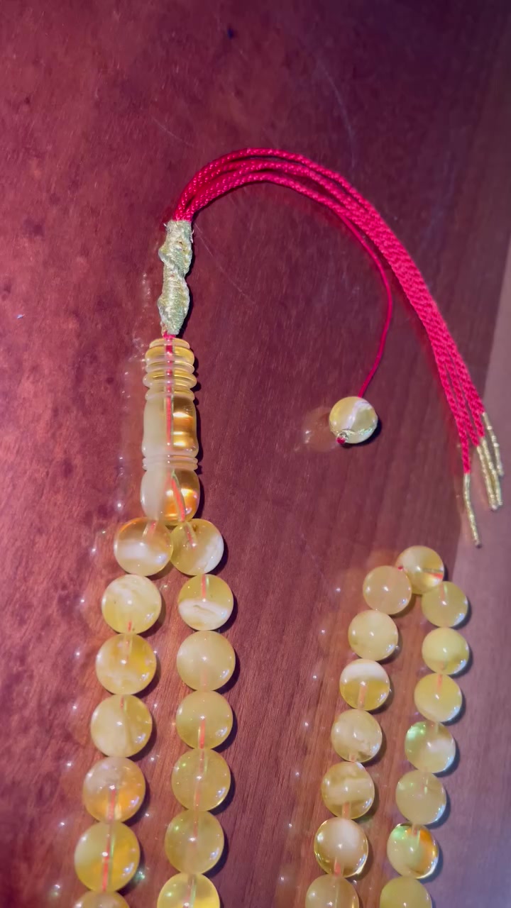 سلام عليكم اخوان سبحه الكهرب للبيع بولوني كالنگرادي شاهد ستندر
ماخذن لون قشطه و عسل 
٥٥غرام ٦٦خرزه 
إلي مهتم يدخل خاص انشاءالله ما أقصر


**إذا كنت صاحب هذا الإعلان وتريد حذفه لأي سبب، رجاءا أرسل رسالة إلى الدعم الفني**