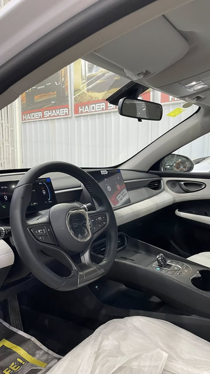 سلام عليكم 
بي واي دي سيل فايف 2025
ماشيه الف مكفولة كفاله عامه 
السعر 18.00 مليون
***********
