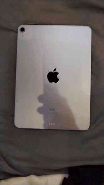 سلام عليكم جميعن ايباد ابل للبيع جهاز كلش نضيف جهازد دبل  سماعه صوت يخبل شرط شخط مابي جهاز تاخذه وتترحم لوالديه الله شاهد ذاكره64/بطاريه تقريبن 98/مكاني نجف ارقم ***********/ سعره خاص /
