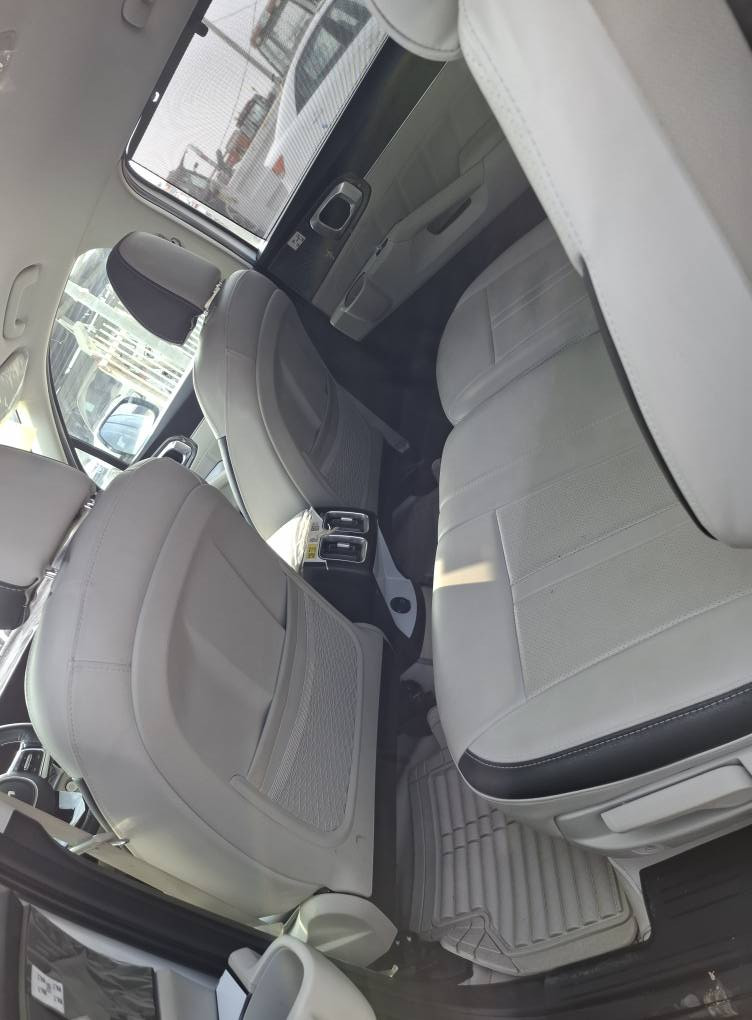 سورنتو ٢٥بغداد بسمي مكفوله كفاله عامه ماشيه ١٦الف فول مواصفات ماعدا بنوراما سعر ٣٣٧ بيها مجال ت*********** ت***********
