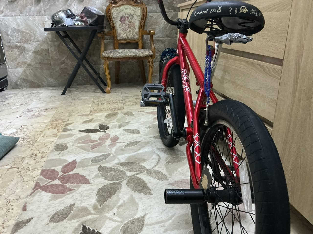 السلام عليكم بايسكل BMX اوربا موديل 2021 جديد النضافه 99‎%‎ مكينه نحله بايسكل نادرا الوجود سعر 175 وبي مجال اتصل على الرقم ***********
