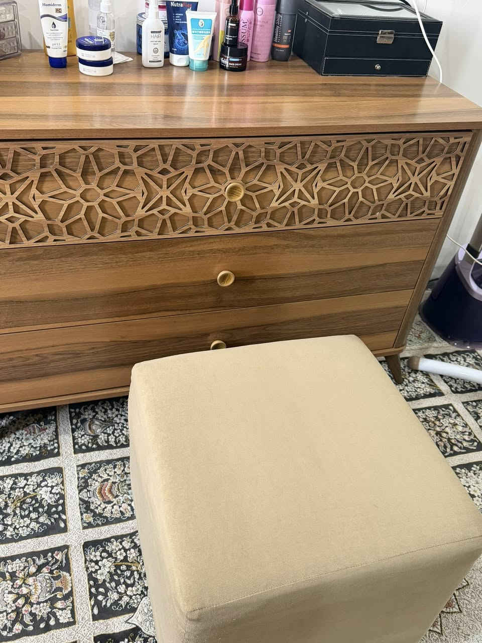 غرفة نوم تركي مع دوشك ٨٥٠ 
كركوك 
***********
