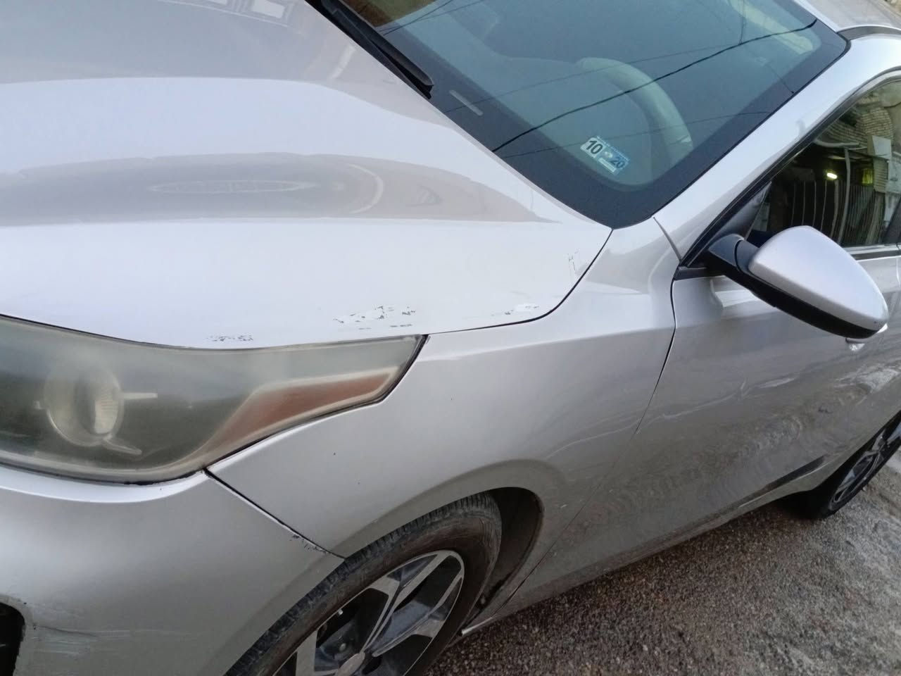 السلام عليكم فورتي 19 الحادث باب وجاملغ جه السائق كير At المرغوب تبريد شغال تخم تأير  محرك بلدي *********** واتساب فقط
