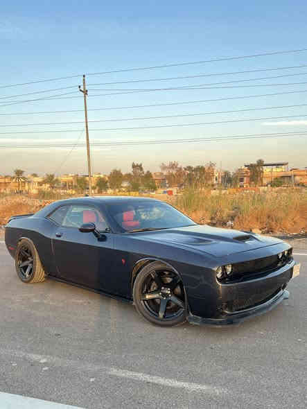 � للبيع – جالنجر SXT 🚘
• الموديل: 2019

 • الفئة: SXT

 • ماشية:180 الف كيلو

 • ⚠️المواصفات: 

 -كاميرا - -كشن كهرباء -كشنات جلد -قطعتين تبريد -تحكم ستيرن جهتين -نظام سبورت -مكينة 6 سلندر 3600

 • الملاحظات: قطعتين جاملغ  + تحديث البنيد .) 

.السعر 170

📞 للاستفسار: ‭0773 930 5796‬
