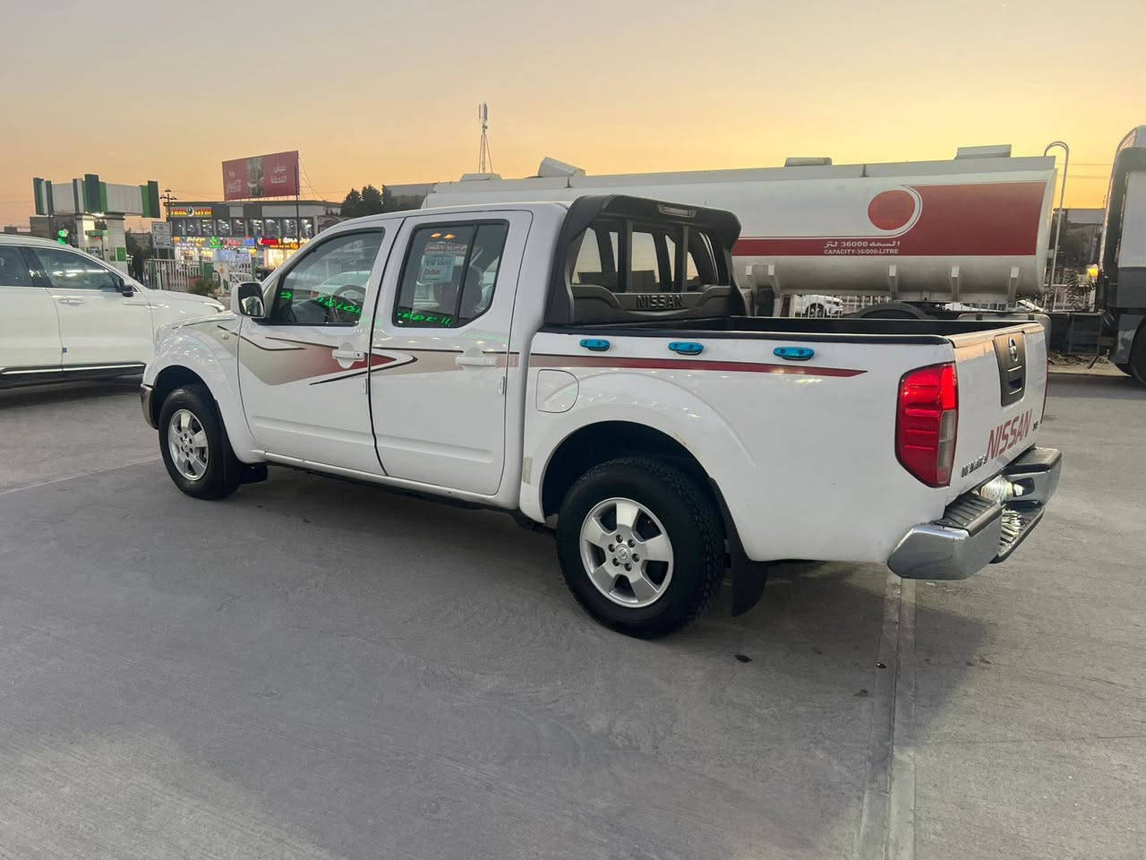 سلام عليكم بيكم نيفاره 2014بصرة تحويل عنوان بصره سنويه ل27  مكينه مفتوحه مشتغلينها شغل درجه اوله وبيها طخه زغيره وشويه من البنيد صبغ والاجاملغ بصفحه الايمن بي صبغ سياره حداديه تبريد تخم تاير لايتات بلوجكتر زهون سياره جاهزه مابيها نقص 

رقم*********** العنوان البصرة
إذا اكو مراوس حسب القناعة البصرة, العراق
