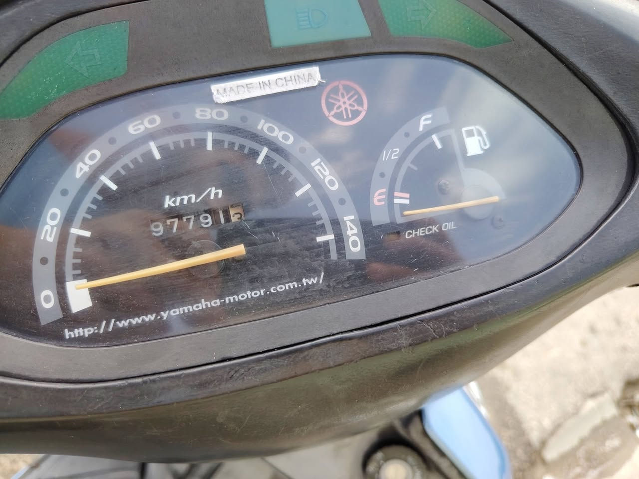 سلام عليكم دراجه فراشه مال حاوية صارله شهرين من طلعت من الحاوية مكاتبتهة موجوده كلشي بيها شغال اي نقص مابي السعر 600 وبيها مجال المكان نجف الرقم ***********
