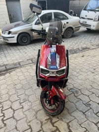 دراجه شحن HIS ال 680   الغنيه عن المواصفات  تجي  سويج     كارت   وتحتو...