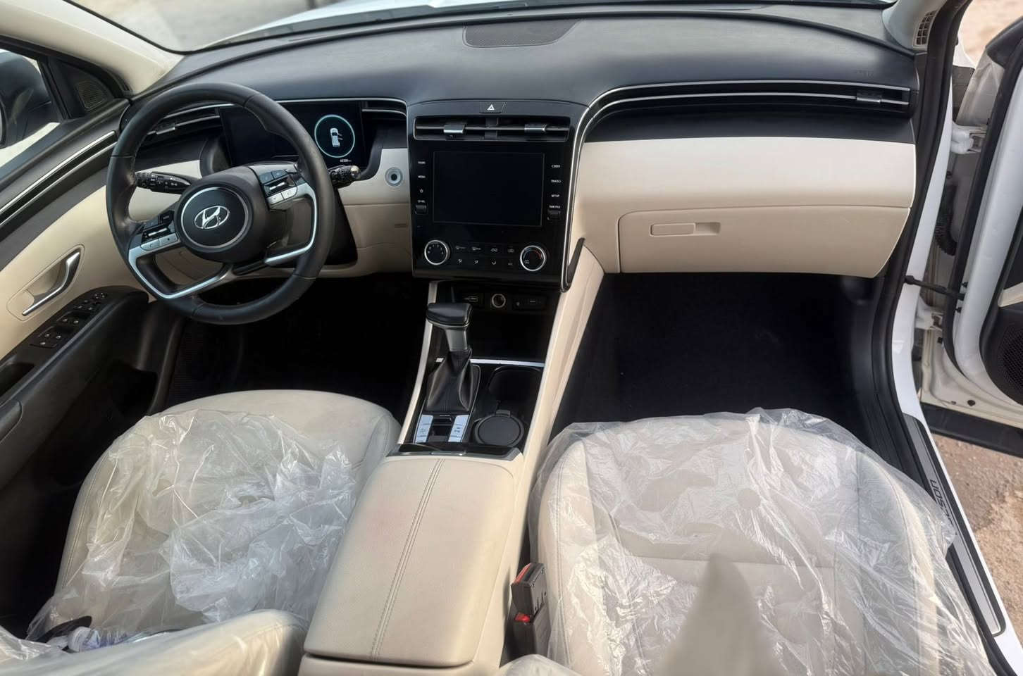 توسان 2024مكفوله من الصبغ والتبديل والضربه
فول مواصفات السعر 218
مكاني بغداد سيديه

‭0773 428 8843‬
