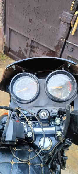 السلام عليكم 
دراجة دايوان موديل 23 مرقمة الرقم القديم الدراجة ماشي 52 الف كم المحرك بلادي ما مجفت عنواني ديالى دلي عباس سعرهة 1,800 واحد و ثمنمية و بيهة مجال رقمي *********** و بي واتساب
