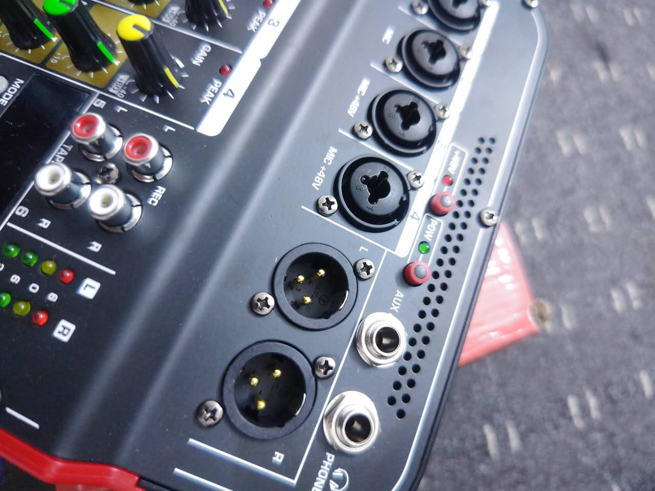 مكسر 4 قنوات و بلوتوث جديد غير مستخدم السعر 45 أول تم


**إذا كنت صاحب هذا الإعلان وتريد حذفه لأي سبب، رجاءا أرسل رسالة إلى الدعم الفني**