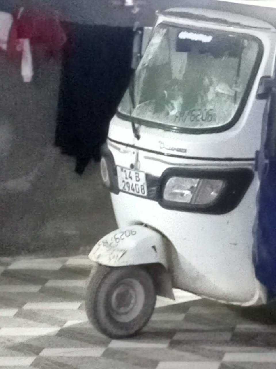 السلام عليكم تكتك البيع مديل 20 مستعجل على بيعتها رايدها 3 وتلثميه ***********
