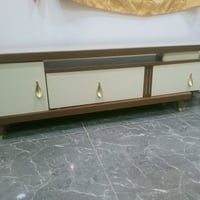 ميز • للبيع • اثاث