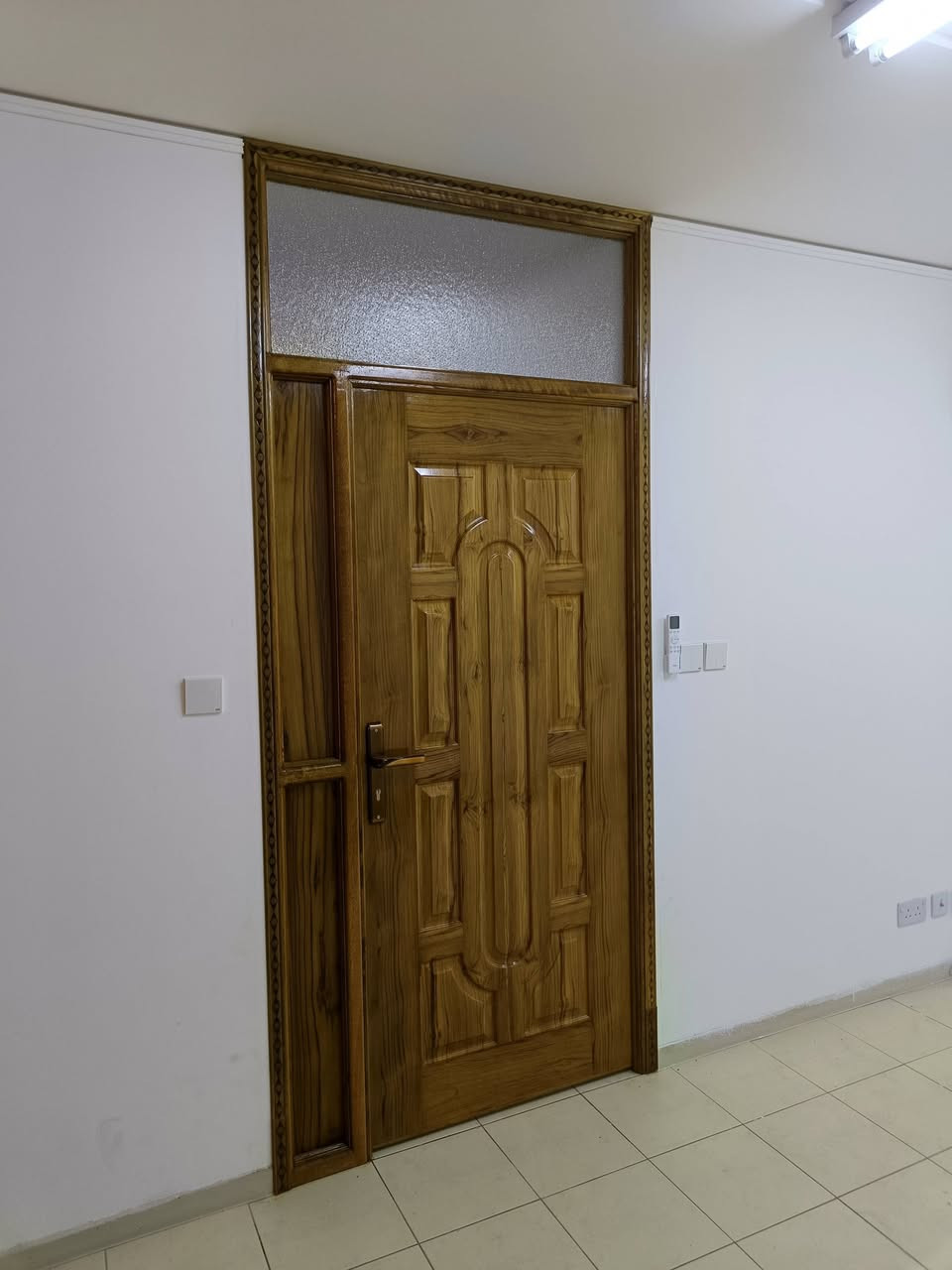 السلام عليكم 
أبواب قواطع بين صاله ومطبخ 
أبو سجاد النجار ***********
