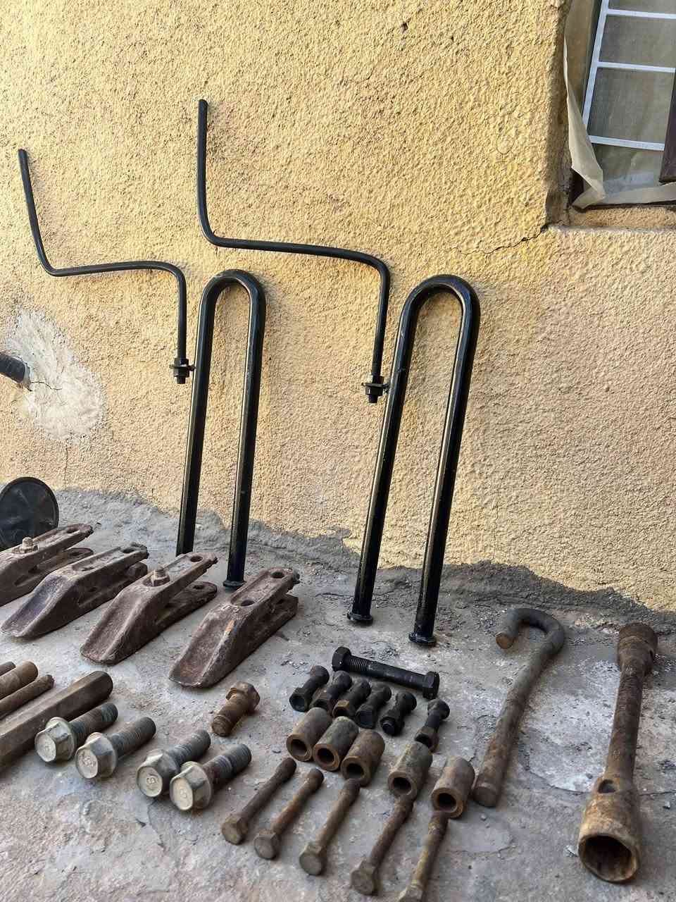 سعر مناسب جدا ابيع شلع قيم واخذ مكان كربلاء. ‏***********
