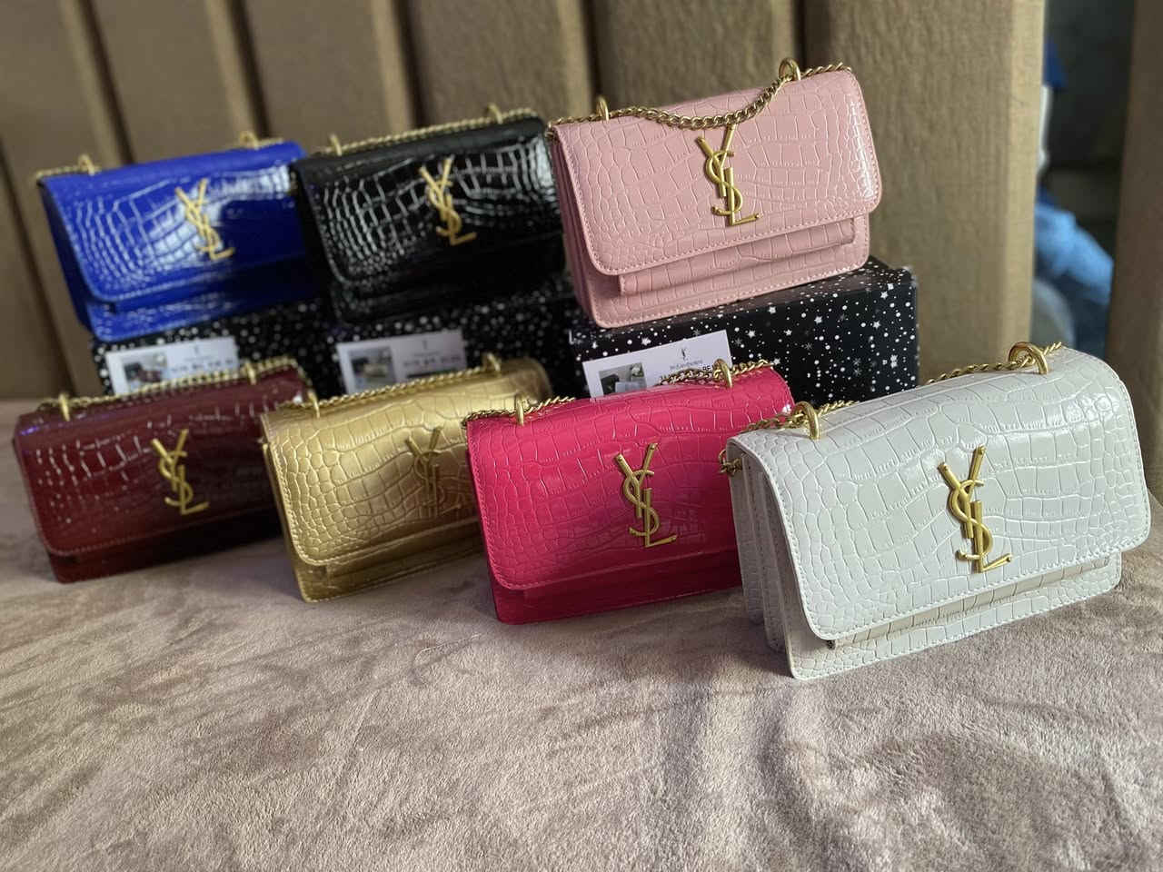مرحبا بنات جنط كوالتي عالي ماستر للطلب مراسله الخاص تابعو البيج بي بقيه الموديلات https://www.instagram.com/alshams_store65?igsh=aG0wdHhybjhsNDdi&utm_source=qr


**إذا كنت صاحب هذا الإعلان وتريد حذفه لأي سبب، رجاءا أرسل رسالة إلى الدعم الفني**