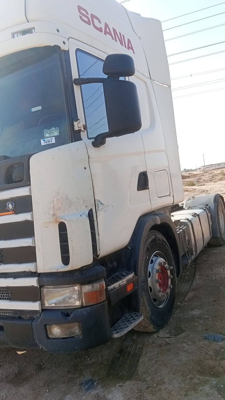 السلام عليكم سكانيه 2000
جاهزة راس وعربانه. متخم تايرات 
بريك كلها جاهزة مانقصها شي رقم نجف بسمنه 
وليشتري هسه ابيعها هيه وقطعها 
سعرها 160وبيها مجال بسيط مكانها البصرة خور الزبير


**إذا كنت صاحب هذا الإعلان وتريد حذفه لأي سبب، رجاءا أرسل رسالة إلى الدعم الفني**