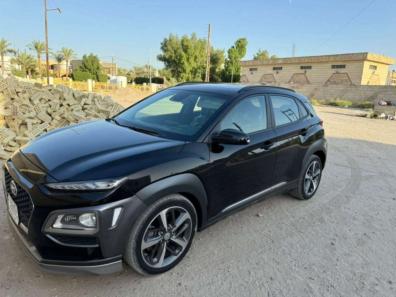 سيارة هيونداي كونا للبيع موديل ٢٠٢١ ، فول مواصفات ، محرك ١٦٠٠ تيربو، ماشية ٦٠ الف ، رقم بغداد ،الكرخ، السعر ١٢٢ورقة . 
للاستفسار التواصل ع الرقم (***********)
