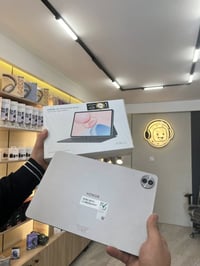 هونر باد 10 • شاشة ورقية • ٢٥٦ جيجا
