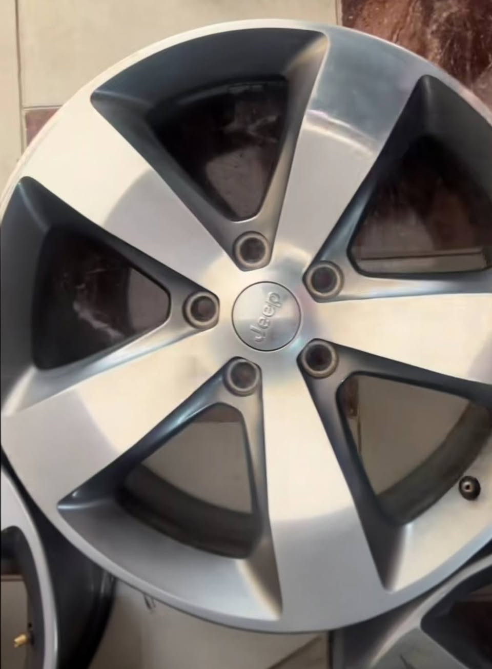 للبيع تخم ويل جيب حجم 20 اصلي كفاله عواج لحيم فطر السعر ٤٥٠ الف قفل قفل قفل ***********
