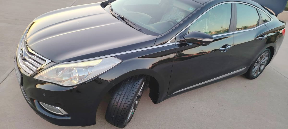 بسم الله سلام عليكم 
ازيرا 2012 خلیجی 
دواخل عسلي
محرک 6
فول بس بدون بانوراما 
بردات خلفية ٣
كشنات جلد تدفئة
تحكم ستيرن جهتين 
تحكم كراسي كهرباء 
تحكم مري كهرباء + شفط 
انارة ترحيبية
مکفوله بدون صبخ بدون تبدیل الی شرای یراسلنی ادزله فیدو شرط تحویل سیاره مابی غرامه سعر مناسب 
كلشي بيها بلاد  مکان اربیل
رقمي بي واتساب -  ***********
