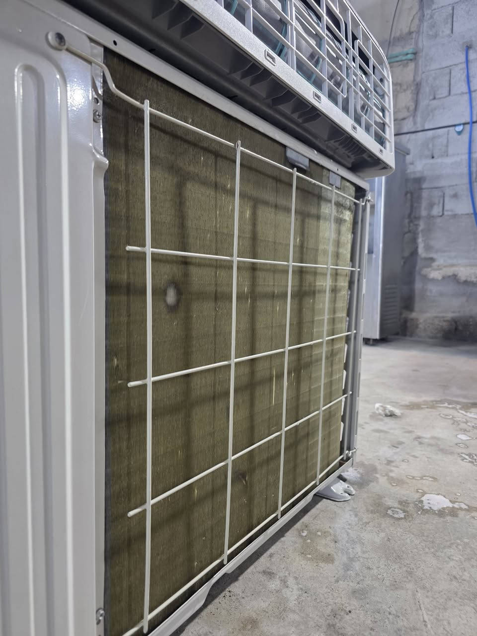 السلام عليكم سبلت طنين نوع حافظ الحديث لون ماروني 🤍سبلت جيب وشد غاز شركه تبريد ثلج🧊 نظافه 1/1. استخدام قليل فاتحه من شقه بل بريهه✅️ مكاني ابو الخصيب قرب كبه ابو جوزي بي واتس ***********.  ***********.  توصيل موجود 💁
