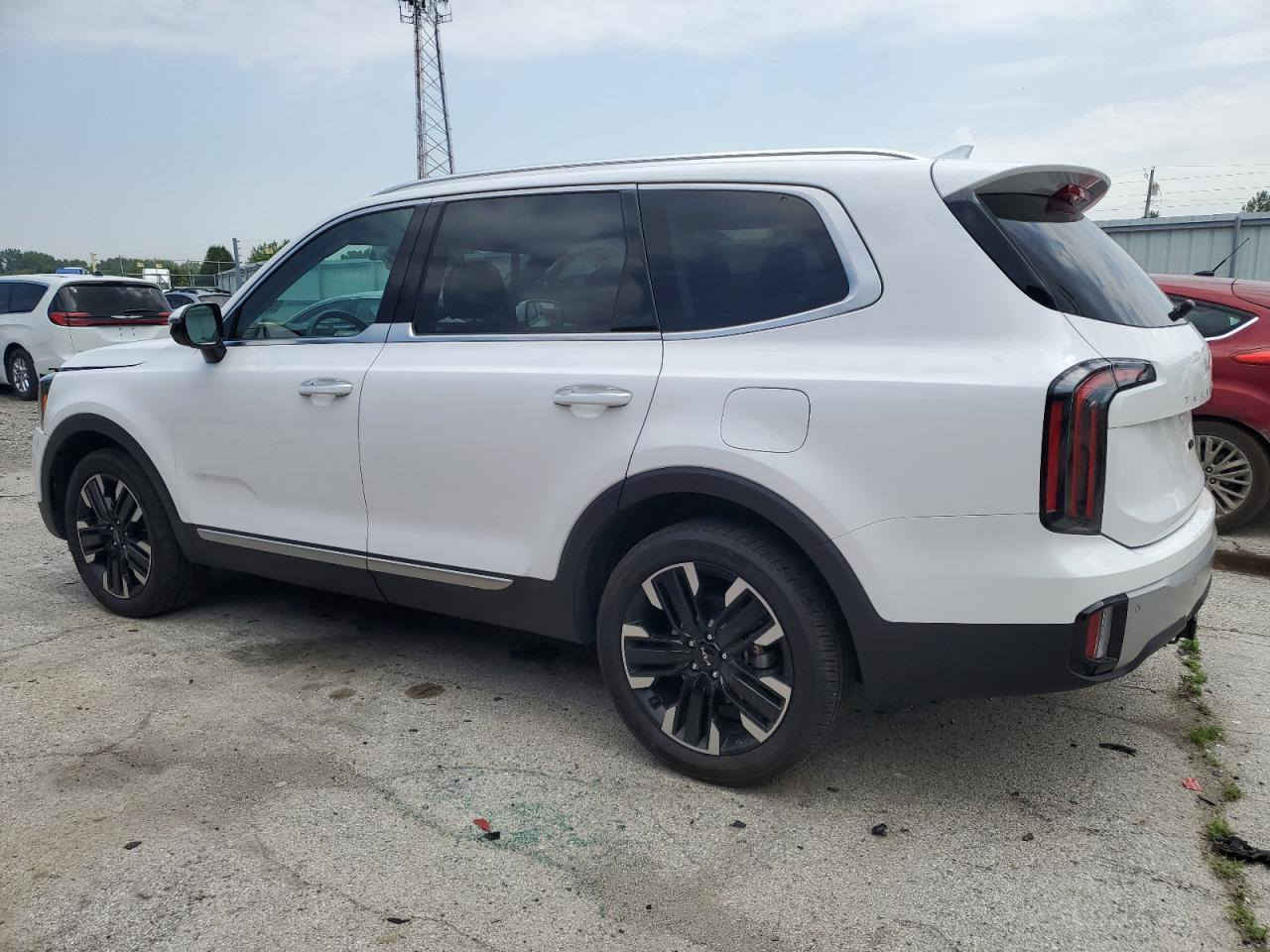 رقم بغداد بسمي تحويل  موديل ٢٠٢٤
الضرر شبر صبغ مع معجون جملغ بدون فتح مع خصره صغيره صبعين طرف الشاطي الباقي كفاله 

السياره فول مواصافات الفئه SX  تجي 4كامرات اكرر فول مواصفات 

ماشيه ٢٨ الف

مكان السياره البصره قضاء المدينه 

السعر  320 بيه مجال كلش بصيط ب ٣١٠ ماترهم 

‏‪***********‬‏
