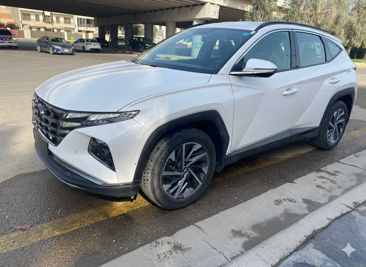 السلام عليكم للبيع                         توسان موديل 224السياره كفاله عامه عده رصعه كلش بصيطه بلباب الخلي فول عدا الفتحه بصمه ورادار وشاشه الجبيره المرغوبه عداد المسافه 35 ماشيه رقم بغداد السعر 22500رقمي ***********
