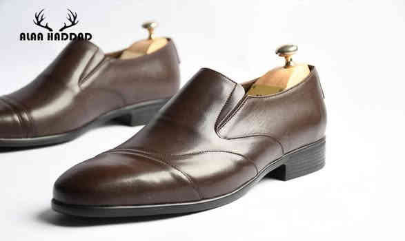 ⁨ ⁨ صنع في العراق 🇮🇶 
 جلد طبيعي من داخل والخارج جلد طبيعي 
⭕ السعر 65,000 الف مع توصيل 
*********** :📞
📍:خانقين مقابل مركز شرطة خانقين
