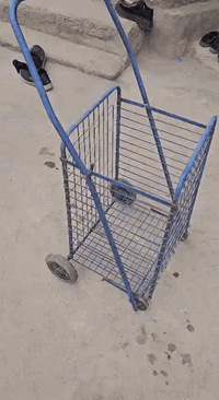 عربانه حديد مستعمله للمسواك  او لاي شي ترهم سعره ١٥ الف ببغداد اني ***********
