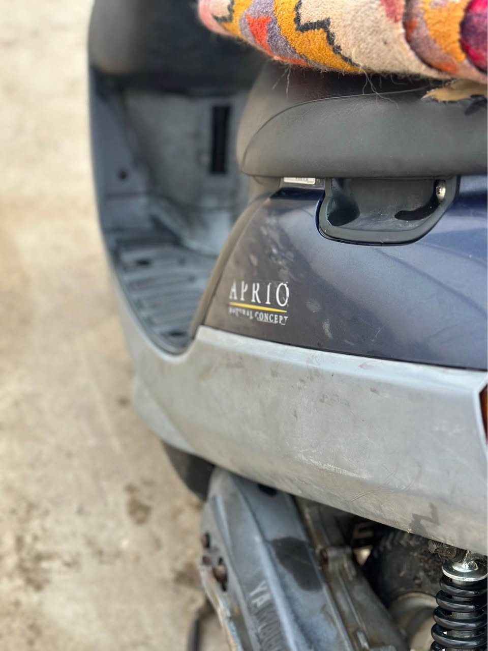 السلام عليكم 
بطه للبيع 
مكاني كربلاء رقمي ***********
السعر 750 مال رمبه جديده قبل شهر طلعته من المعرض 
مكاتبه موجوده كربلاء, العراق
