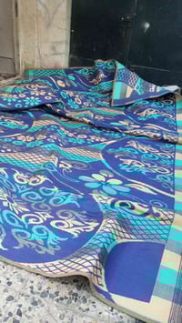 ٦×٣ • نظيفة • بقع مي