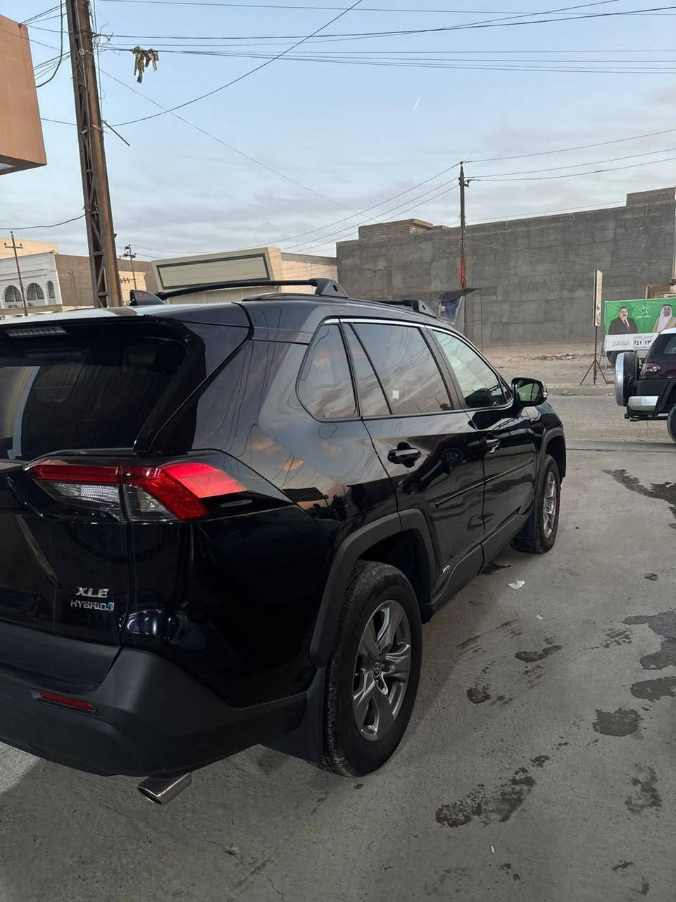 RAV4 XLE 2024 HYBRID
اخوان السيارة كلييين
بدون اي تبديل بدون اي صبغ 
مرقم بغداد بأسمي 

بيها بس دعاميه اماميه كلين السياره 

مابيها اي كلوب مشتغل بالدشبول
السيارة بدون اي نقص 

ماشية 25 الف مايل 
فتحة 
بصمة 
كشن كهرباء 
صندوق كهرباء 
اشاير بالمري 
تدفئة بالكشن وبالستيرن 
تشغيل عن بعد
 وبعد بيها هواي مواصفات 

مكاني سامراء

للأستفسار اكثر الاتصال على الرقم 

***********
