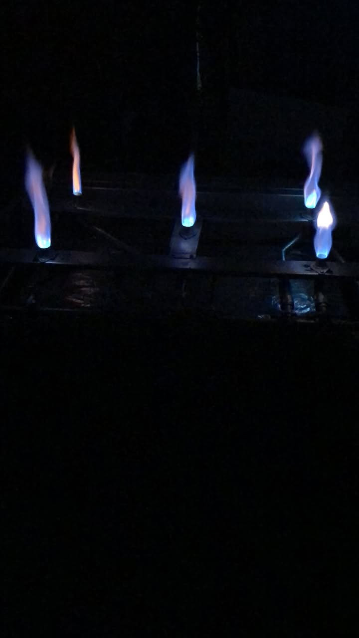 السلام عليكم فريش اليوم يجهز للحجز ***********
