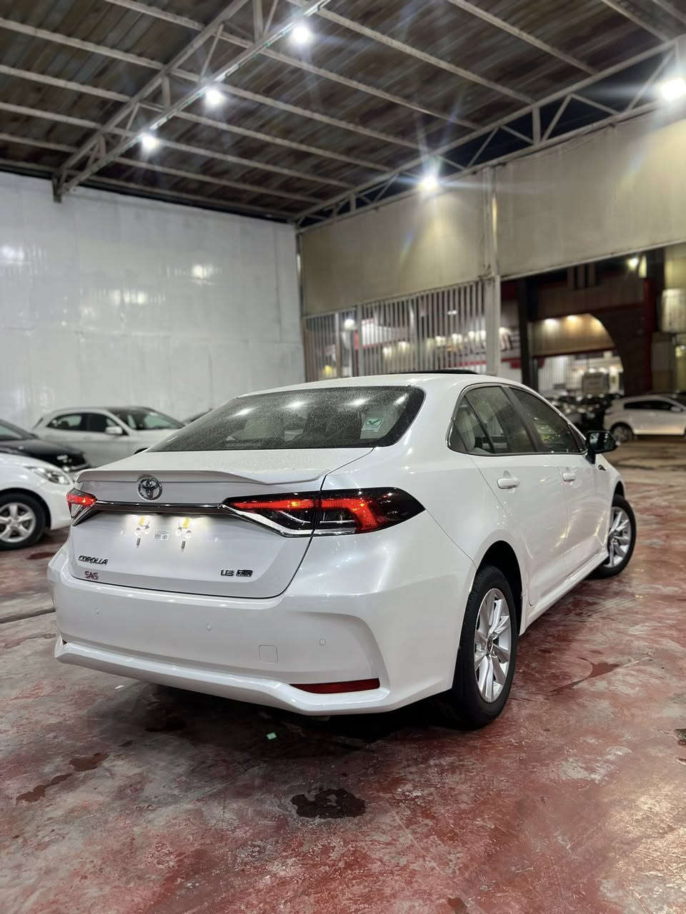 السلام عليكم 
النوع : تويوتا كورولا بانزين ( ساز) 
الموديل : 2024 
عداد المسافه : زيرو 
الرقم : اربيل ( مرقم كامل ) 
المواصفات : فول 1/1 
* محرك : 1800
* فتحة سقف (سلايد)
* عدادات دجتل 
* كاميرا خلفية
* تبريد قطعتين
* حساسات أمامي وخلفي
* تشغيل بصمة
* نظام المفتاح الذكي
* تحديد سرعة
* إنارة زينون دبل
* نظام صوتي
* شاشة
* داخلية لون أصفر (ناوزرد)
* نظام ECO
* بلوتوث
العنوان : بغداد - السيدية 
السعر : 205 وبيه مجال 
باقي التفاصيل الاتصال ؏ الرقم او واتساب 
***********
