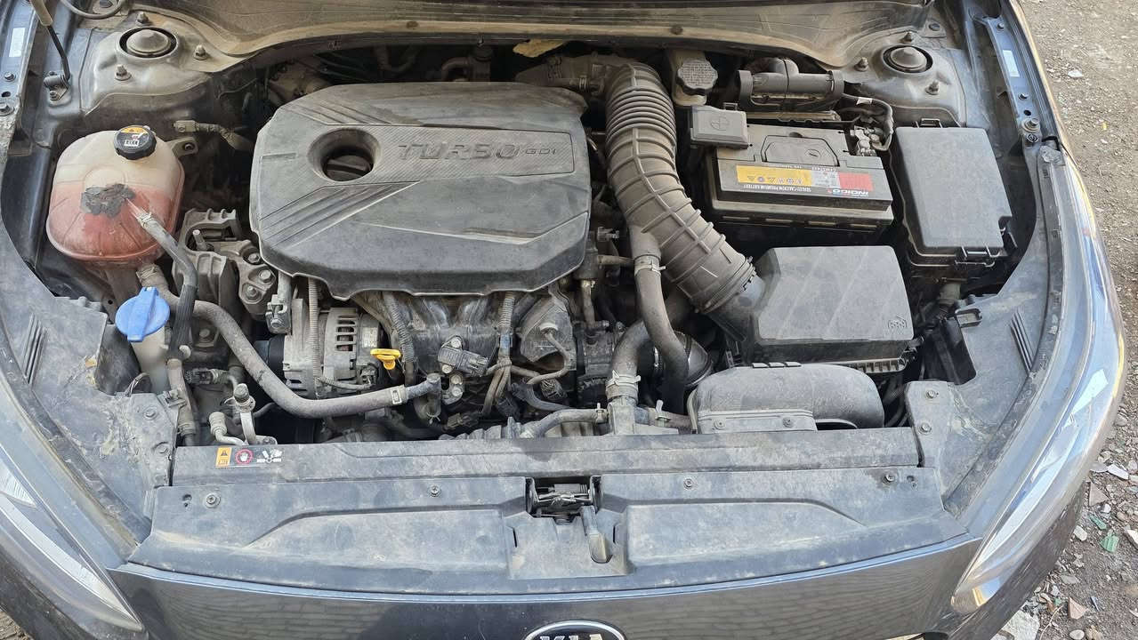 السلام عليكم كيا فورتي جيتي لاين
موديل ٢٠٢١ سيارة حادث امامي 
معوقين 
سيارة فول مابيها نقص سعرها مناسب بسبب ظروف  
*********** واتساب فقط
