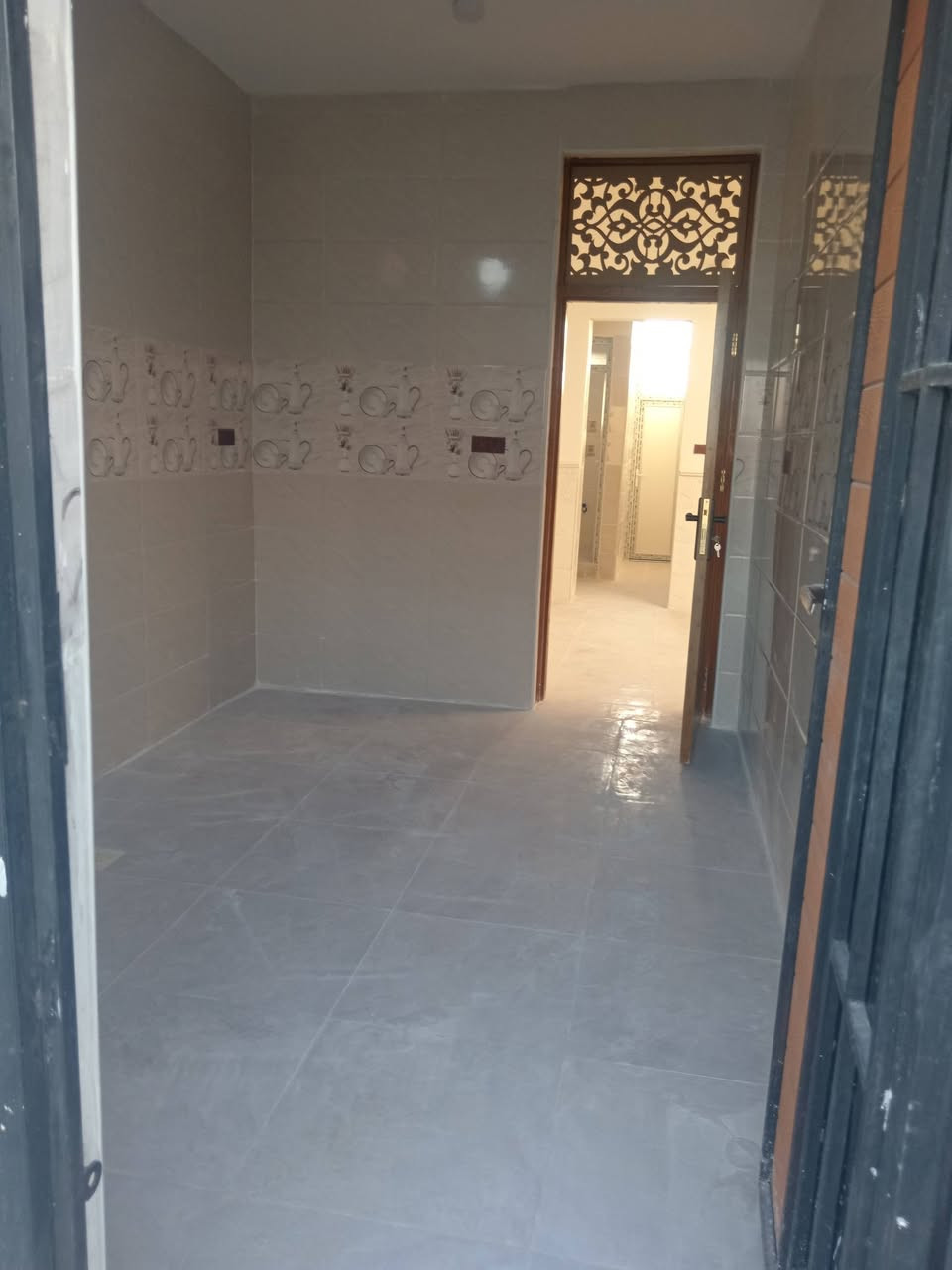 دار البيع المساحه 140 متر المكان بابل حله ورديه قرب الايمام سيد موسئ بناء حديث متوفره كافت الخدمات عرض الشارع ١٠ متر الاستفسار ***********
***********      جاهز السكن 
دار البيع المساحه 140 متر المكان بابل حله ورديه قرب الايمام سيد موسئ بناء حديث متوفره كافت الخدمات عرض الشارع ١٠ متر الاستفسار ***********
