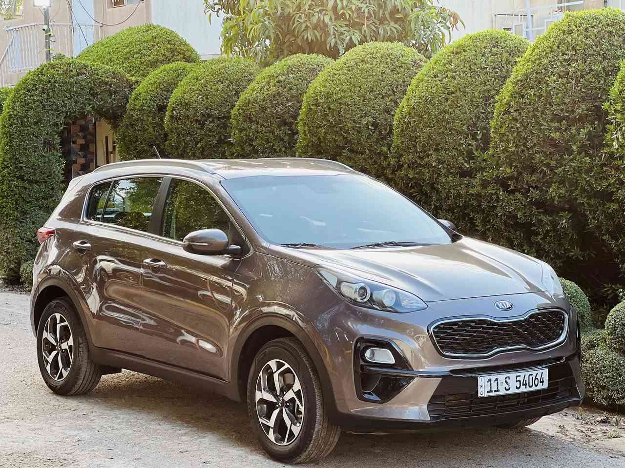 السلام عليكم سبورتج خليجي 2021 كفالة السعر 188 وبيه مجال رقم بغداد تحويل مباشر لون بني مكينه 2000 دوش تبريد ثلج صدر امامي خلفي جديد الداخل لونين تبريد قطعتين تخم تاير جديد سياره جاهزة الكير والمكينة على وضع شركة كفالة مكاني بغداد *********** غير متواجد على النت
