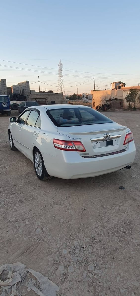 السلام عليكم  كامري خليجي  للبيع موديل 2011 فوول مواصفاات سلطنه (GLX)
رقم سليمانية الجديد 
فتحة سقف
محرك اربعه سلندر
كشن كهربائي 
تحكمات
قفل سرعة
حساسات 
ويل كب كامري 
تخم تاير جديد 
تبريد + تدفئه
حساسات امامية خلفي بلادي
بردء خلفي كهربائي بلادي
نظام ايكو
العنوان / ديالى-خانقين
للأتصال ***********
