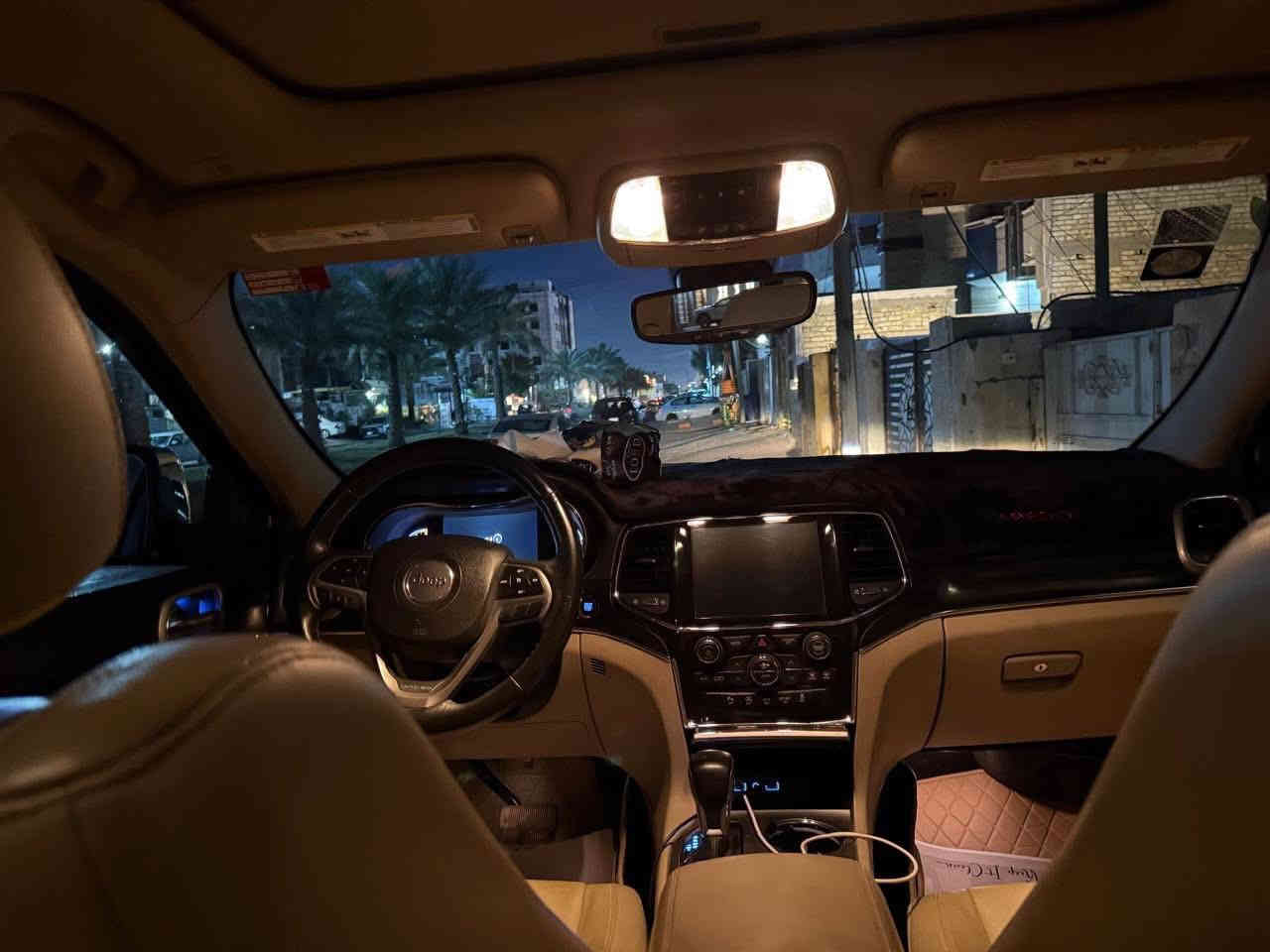 جيب لمتد موديل 2021 فول مواصفات
حادثها جاملخ خلفي نفسه مصلح 

رقم بغداد باسمي 
مكان سياره بغداد 
تفاصيل اتصال 

***********
